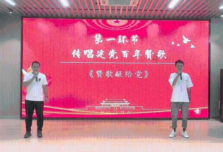 强大的狮子拼图